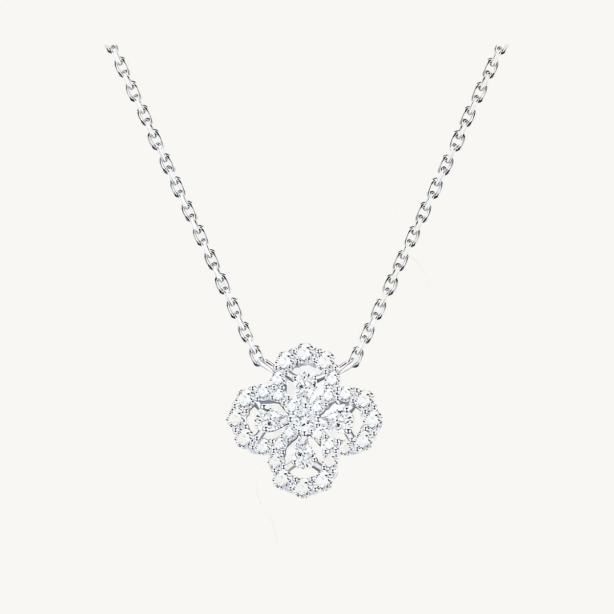 Clover Pavé Pendant in 14k White Gold